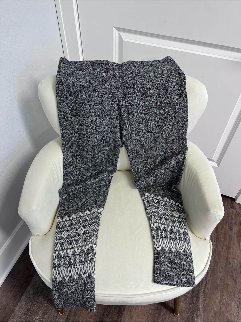 GAP XL Cozy Knit Gray Patterned Leggings